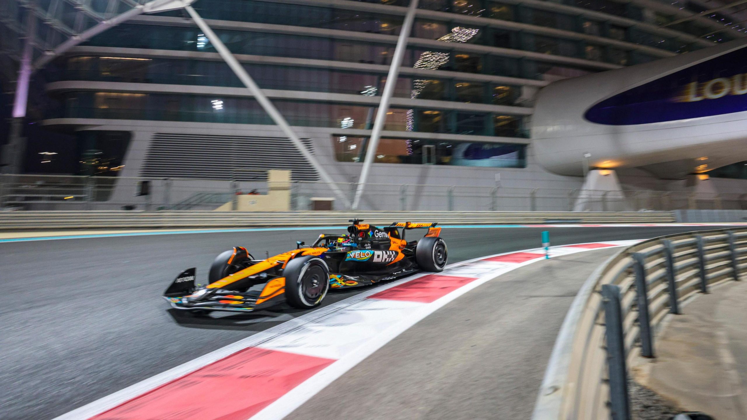 F1赛季如持续战争将于欧洲结束,斯特法诺·多梅尼卡利表示