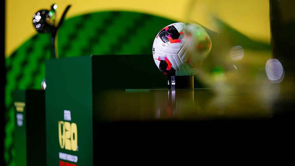 乌efa表示Fifa对其主席的支持“没有改变任何事情”